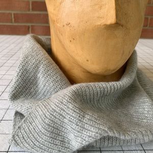 Phenix cashmere cowl in grey heather